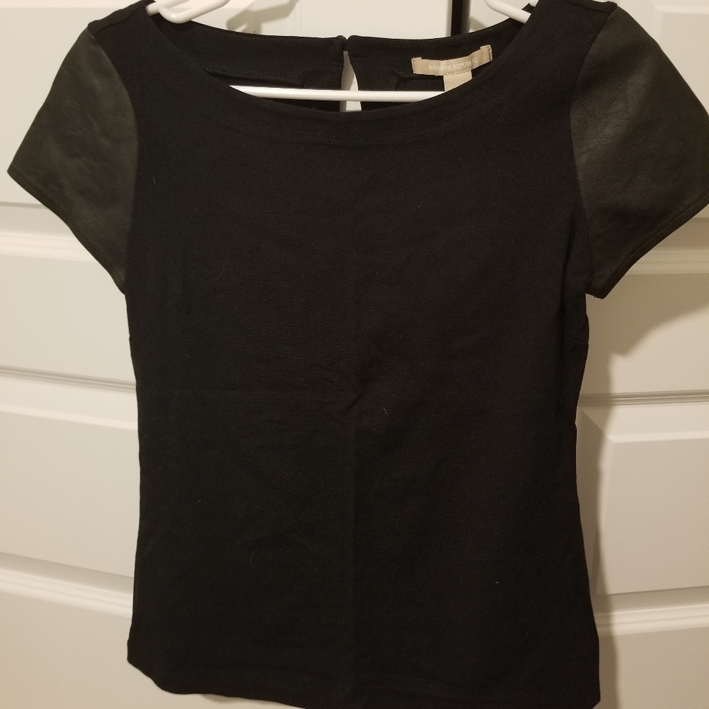 Banana Republic Short Sleeve Top